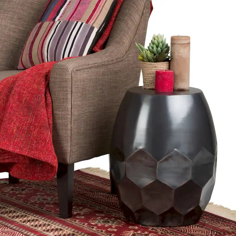 Table d'appoint industrielle en métal – 40 cm de large, 4 coloris disponibles, pour salon